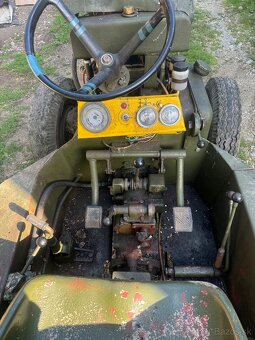 Doma robený traktorik - 6
