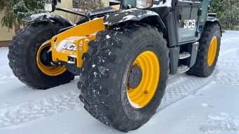 Teleskopický nakladač JCB - 6