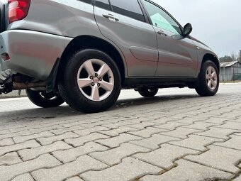 Toyota rav4 II 2.0 VVTi - 6