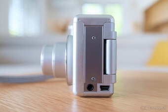 Canon PowerShot A80 - 6