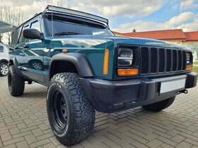 Jeep Cherokee XJ - 6