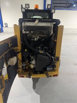 Caterpillar 226 B2 High Flow šmykový nakladač - 6