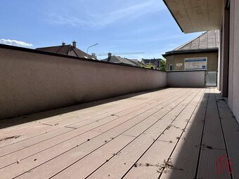 Prenájom kancelárskych/obchodných priestorov v novostavbe Th - 6