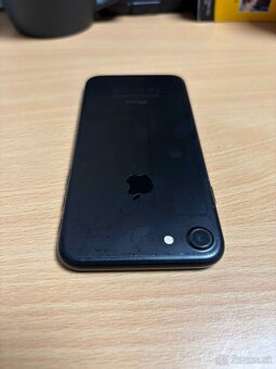 Apple iPhone 7 - 128GB - 77% kapacita batérie - 6