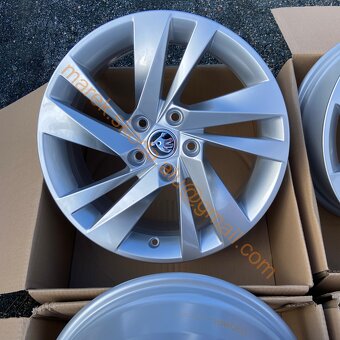 NOVÉ Nevis Octavia 4 - 6