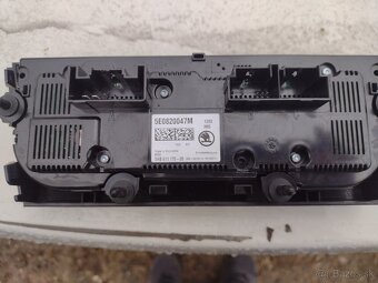 Ovládanie a rádia Octavia 3 - 6