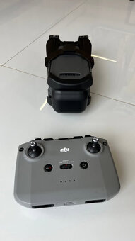 Predám nový dron DJI Mavic 3 v edícii Fly More Combo - 6