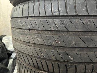 Michelin 245/40 r18 - 6