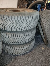 185/60 r15 4ks Plechové disky s puklicami - 6