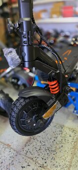 Elektrická kolobežka Kukirin G2 master 6. - 6