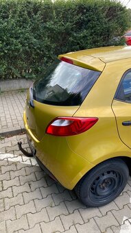 Mazda 2 - 6