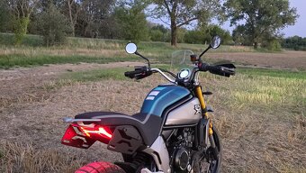 700 CL-X Adventure CFMOTO za 5599 eur - 6