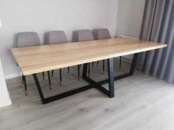 Jedálenský dubový stôl - 6