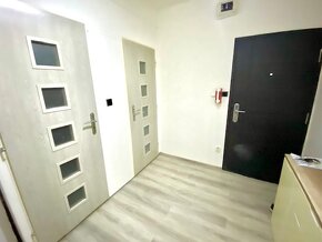 Predaj- 1 izbový byt na sídlisku JUH v Nových Zámkoch - 6