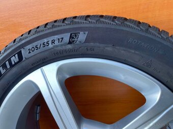 Orig. Mercedes alu disky 5x112 6,5jx17 ET44 205 55 R17 zimn - 6