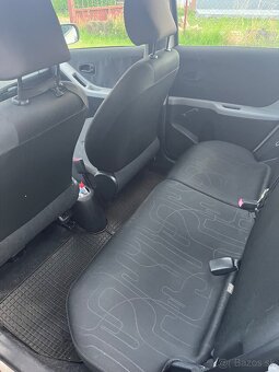 Toyota Yaris - 6