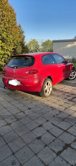 Alfa Romeo 147 1.6 TS - 6
