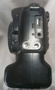 Canon EOS D60 + battery grip - 6
