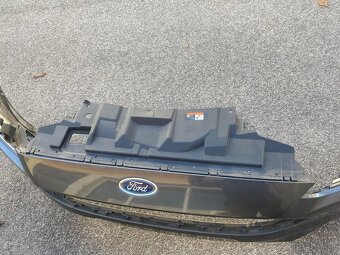 Ford Focus Mk3 predny naraznik - 6