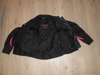 Predam krasny uplne novy damsky moto komplet o velkosti XS - 6
