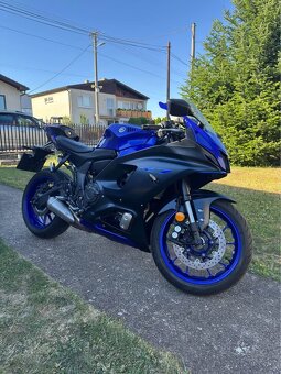 2022 Yamaha YZF R7 - 6