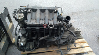 Mercedes 638 2,3 diesl. motor 105 kw aj s prevodovkov - 6