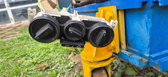 Predam na škodu octavia 1 viac  dielov - 6