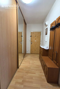 Ponúkame na predaj 3 izbový zariadený byt v Komárne - 6