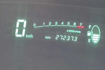 Toyota Yaris - 6