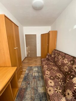 Prenajmem 3 izbový byt - 6