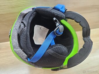 Lyžiarska prilba so štítom - - 6