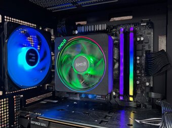Ryzen 5 1600 AF\16GB\GTX 1080 Ti\SSD\750W Zdroj - 6