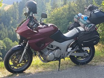 Yamaha 850 TDM - 6