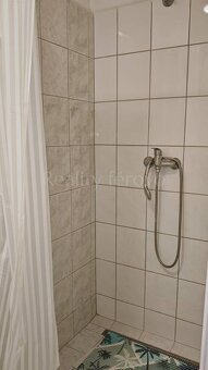 Na prenájom garsónka v rodinnom dome - 6