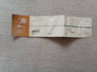 Farmasi produkty a parfémy - 6