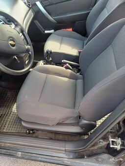 Chevrolet Aveo - 6