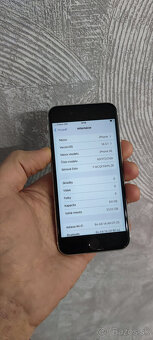 Apple iPhone SE2020 64GB - 100% batéria - 6