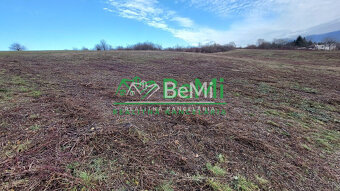 Predaj veľký stavebný pozemok v obci Malé Kršteňany - 6