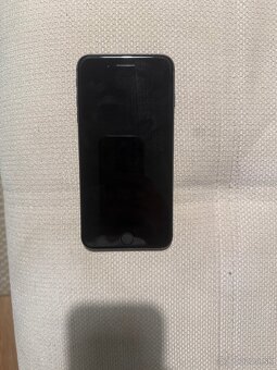 iPhone 8plus 64GB - 6