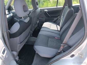 Toyota RAV 4 - 6