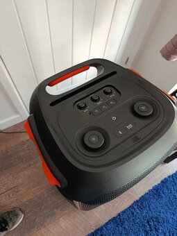 JBL 710 - 6
