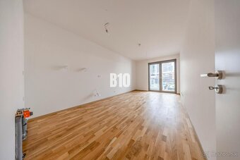 METROPOLIS - 2IZBOVÝ APARTMÁN NA 4.POSCHODÍ V ŠTANDARDE s mo - 6