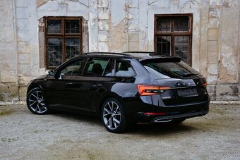 ✳️  Škoda Superb Combi 2.0 TDI SCR Sportline 4x4 DSG - 6