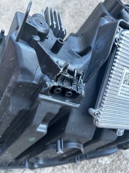 ✅ Škoda Octavia 4 pravé svetlo - 6