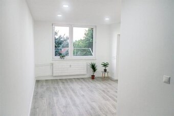 Predám zrekonštruovaný 3-izbový byt v Bánovciach n/B - 6