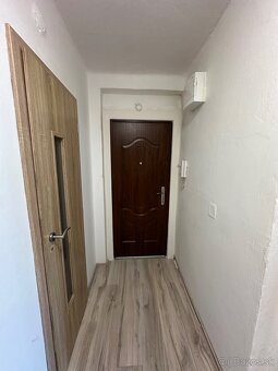 Na prenájom zariadená garzonka v centre mesta DS - 6