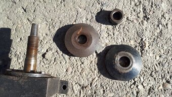 Oska na cirkulár priemer osky 2,5 cm - 6