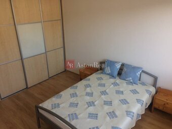 PREDAJ: 3 izbový byt s balkónom, časť Radvaň - Banská Bystri - 6