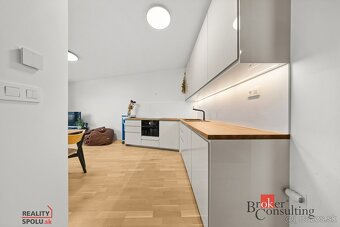 GUTHAUS | Štýlový 2-izbový byt s lodžiou, Karpaty a MHD na d - 6
