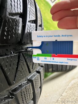 BMW disky zo zimnými pneumatikami 245/45 r18 - 6